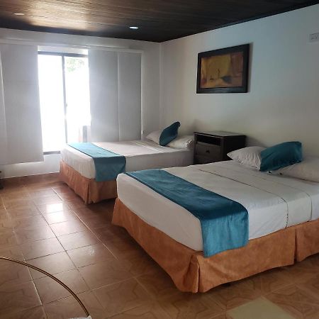 Hospedaje Villa Naloy Santa Marta  Ngoại thất bức ảnh